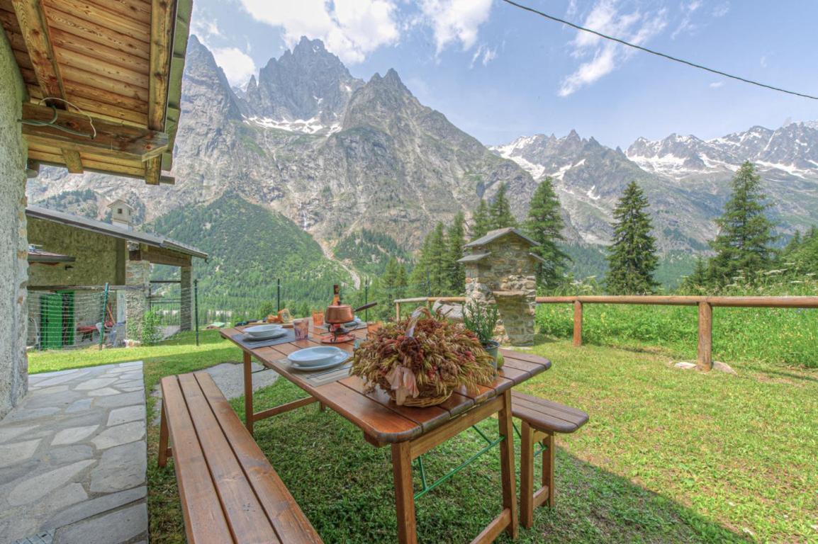 Baita Girasole Val Veny Cir Vda Courmayeur 0151 Exterior photo