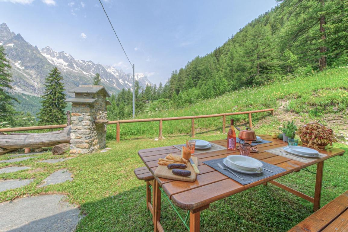 Baita Girasole Val Veny Cir Vda Courmayeur 0151 Exterior photo